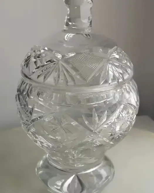 bombonierka kryształ vintage — praca twórcy Tersa na Freshwall Marketplace