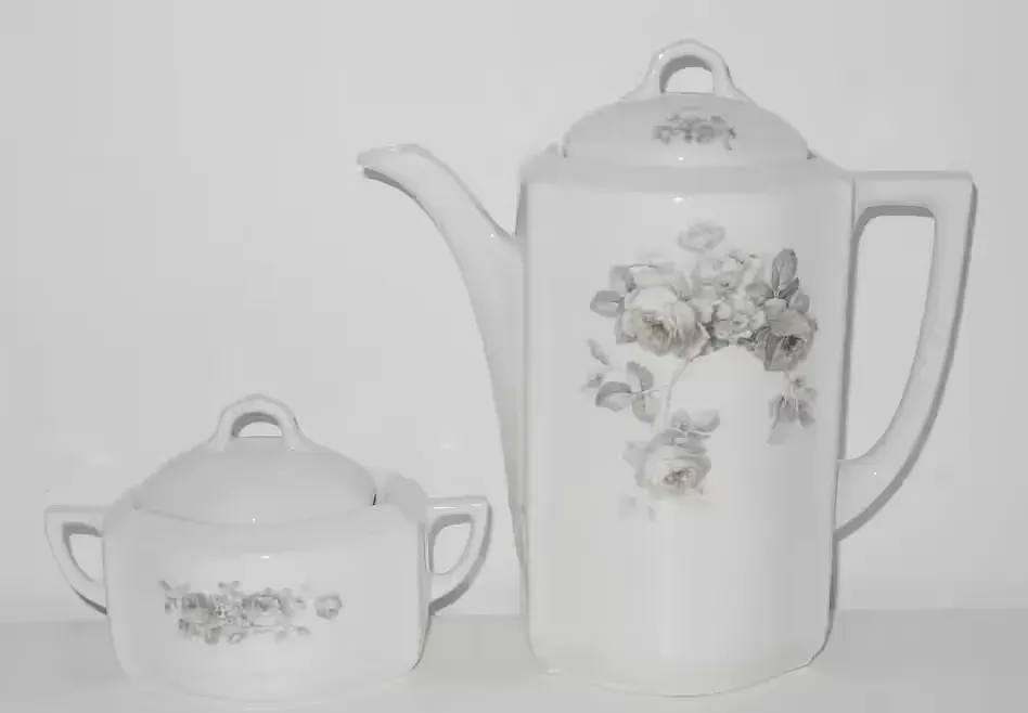 ĆMIELÓW 1920 r. - dzbanek i cukiernica ALICE — praca twórcy Małgorzata Poźniak na Freshwall Marketplace