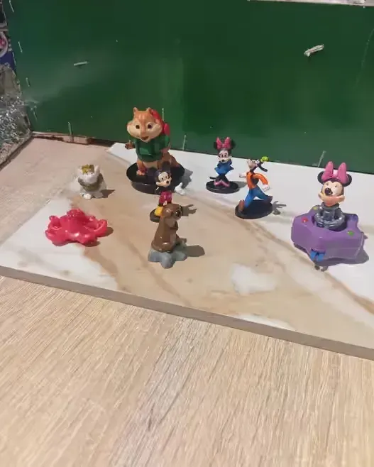 Figurki Dysneya.. — praca twórcy Krzysztof na Freshwall Marketplace