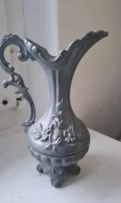 Dzbanek włoski z cyny pewter Peltrato 95% cyna — praca twórcy Barbara na Freshwall Marketplace