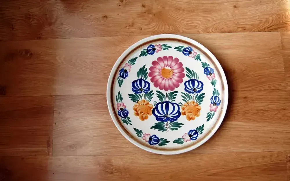 Fajansowa patera Włocławek 37 cm, ręcznie malowana p Irena Seroczyńska — praca twórcy Sprzedający na Freshwall Marketplace