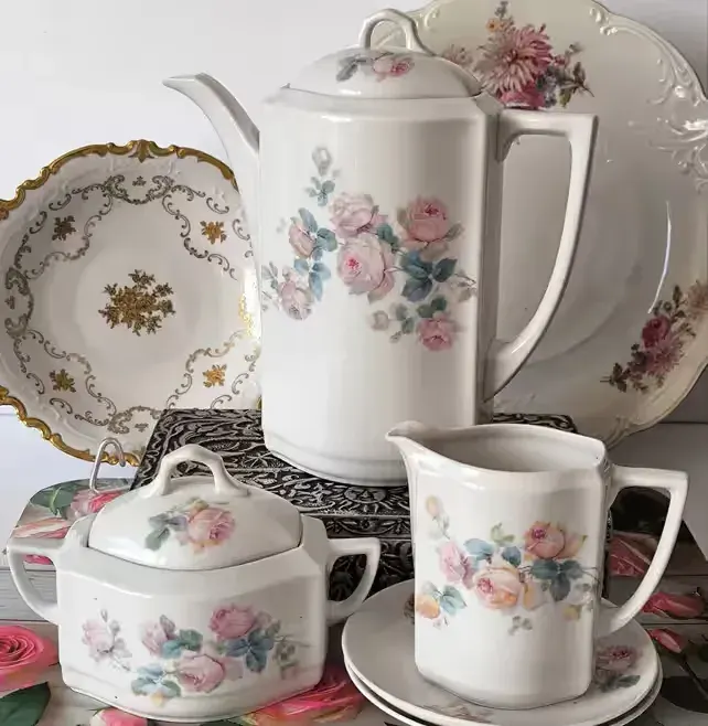 Garnitur środkowy Ćmielów Lwów piękna stara porcelana — praca twórcy Marzena na Freshwall Marketplace