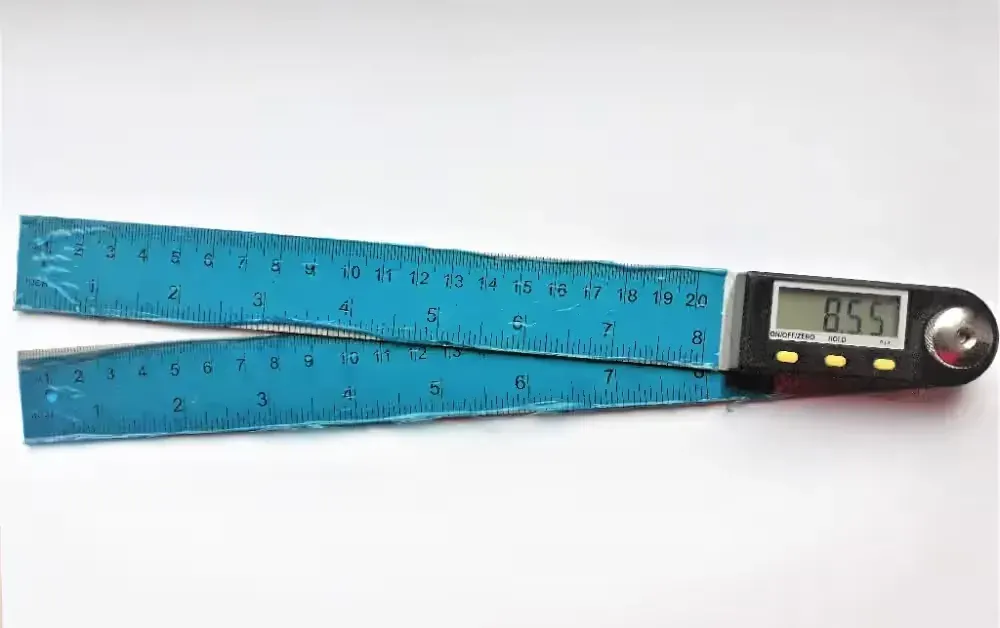 Kątomierz elektroniczny 200mm — praca twórcy Piotrek na Freshwall Marketplace