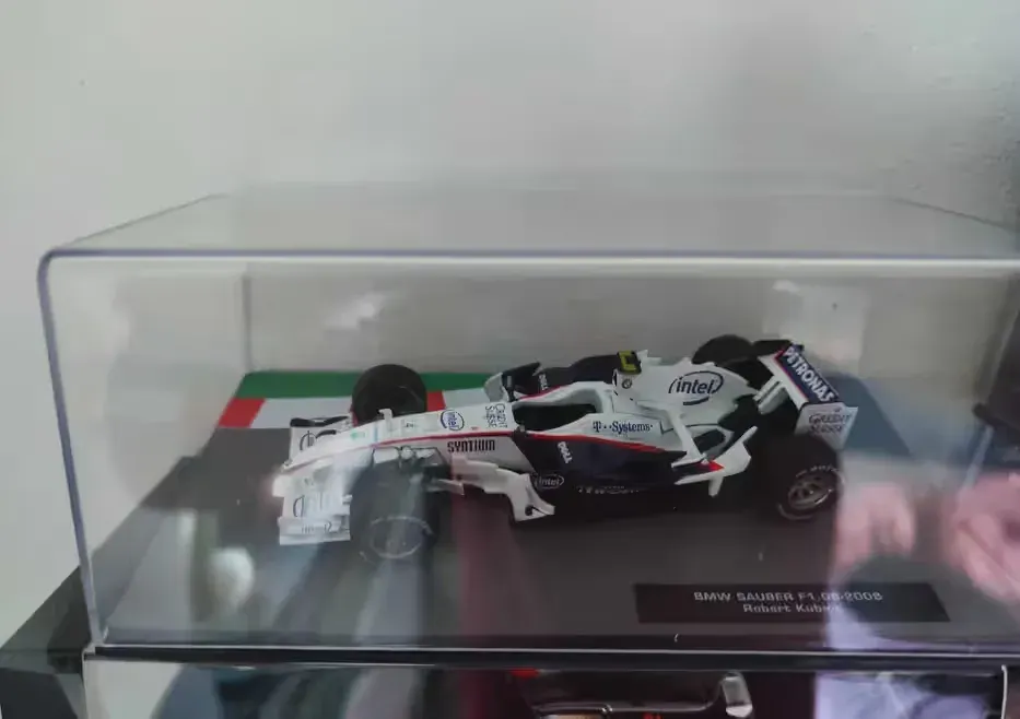 Kubica BMW Sauber F1 08 — praca twórcy Piotrek na Freshwall Marketplace