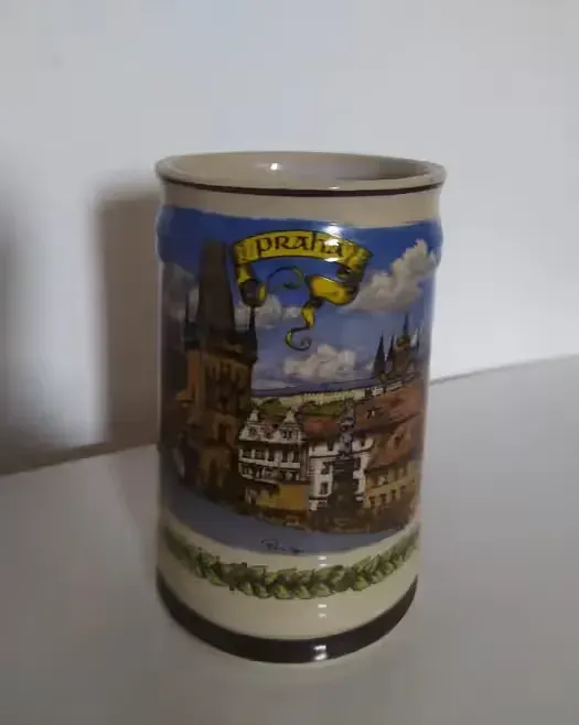 Kufel kolekcjonerski — praca twórcy Monika na Freshwall Marketplace