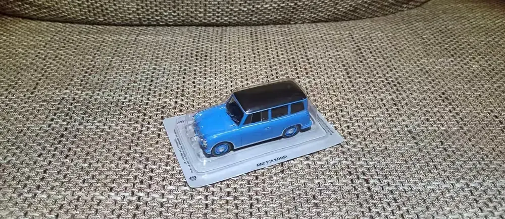 Kultowe AUTA PRL-u Modele 1:43 Deagostini — praca twórcy Krystian na Freshwall Marketplace