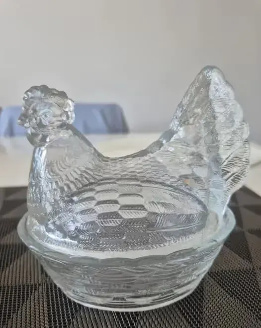 Kura szklana Ząbkowice 13cm — praca twórcy Mariusz na Freshwall Marketplace