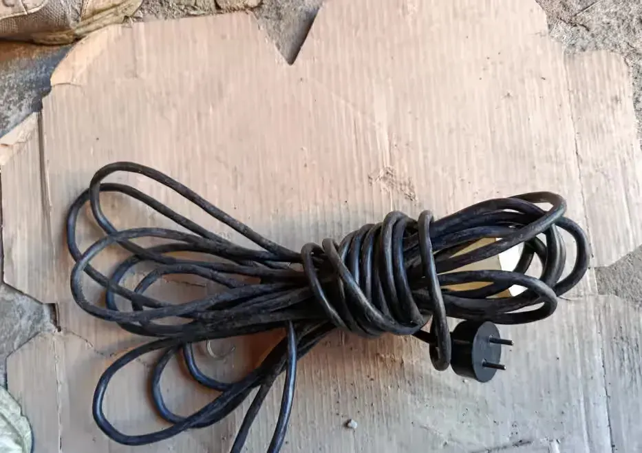 Lampa przedłużacz 12V — praca twórcy STANISŁAW na Freshwall Marketplace