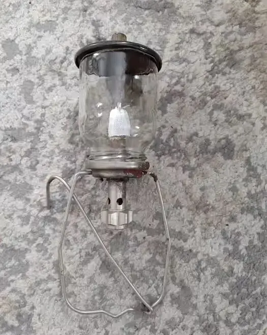Lampa turystyczna gazowa prl — praca twórcy Rafał na Freshwall Marketplace