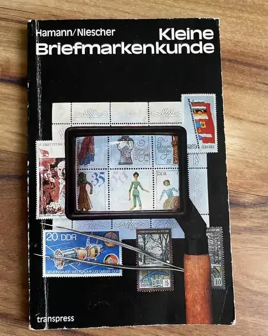 Mały przewodnik po znaczkach DDR — praca twórcy Marek na Freshwall Marketplace