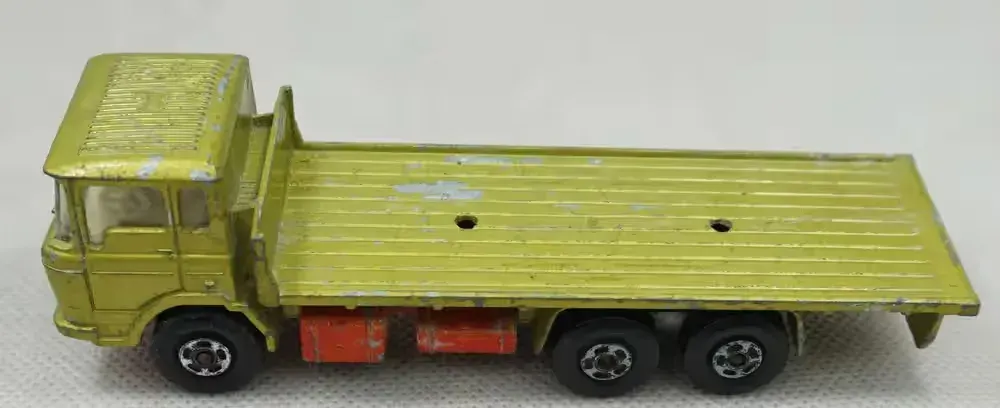Matchbox Superkings K-13 Building Transporter z 1971 — praca twórcy Kinga na Freshwall Marketplace
