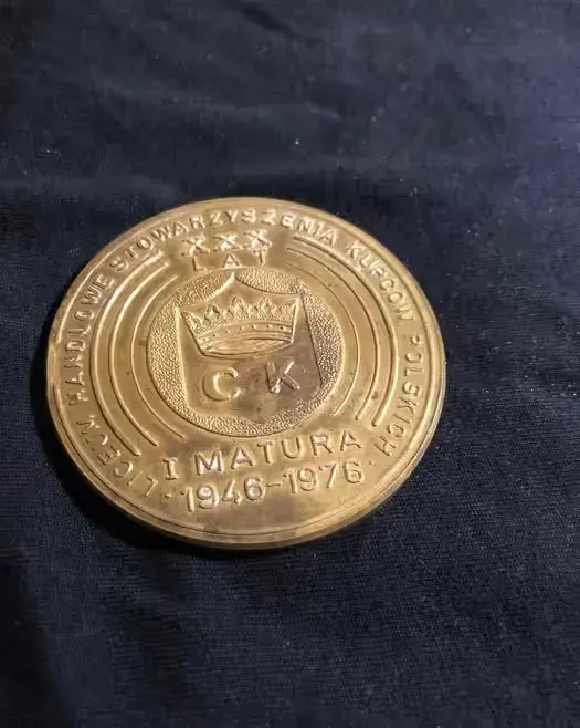 Medal moneta zjazd absolwentów handlowki w Kielcach — praca twórcy krzysiek30078 na Freshwall Marketplace