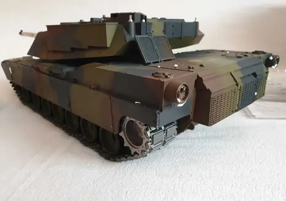 Model RC czołgu Abrams M1A2 firmy Heng Long 1:16 PRO METAL UPGRADE — praca twórcy Stanisław na Freshwall Marketplace
