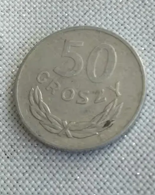 Moneta 50 groszy 1983 rok — praca twórcy Jola na Freshwall Marketplace
