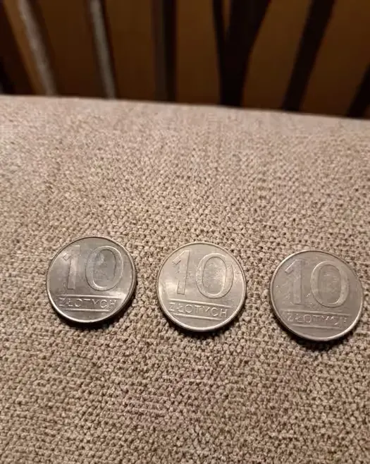 Monety 10 złotowe z lat 1985  86, 87, 88 — praca twórcy Zbigniew na Freshwall Marketplace