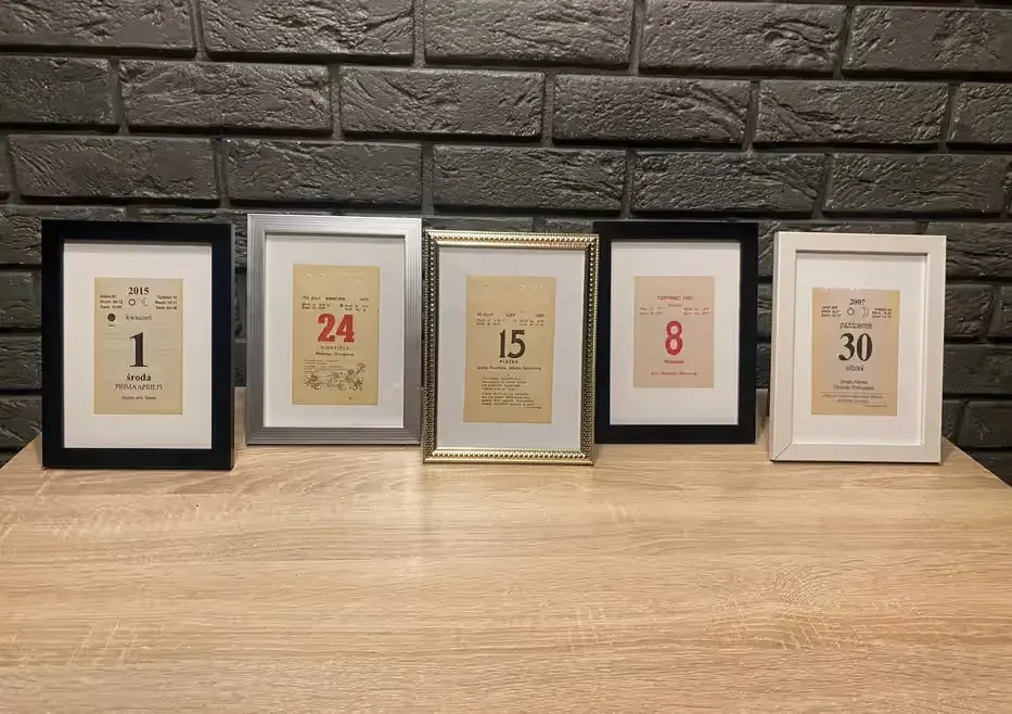 Oryginalne kartki z kalendarzy 1971 - 2026r.Prezent Rocznica Pamiątka — praca twórcy Katarzyna na Freshwall Marketplace