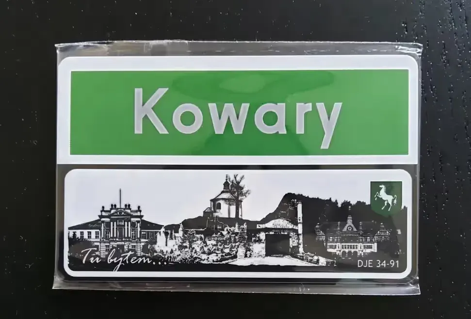 Pamiątka z Kowar — praca twórcy Luce na Freshwall Marketplace
