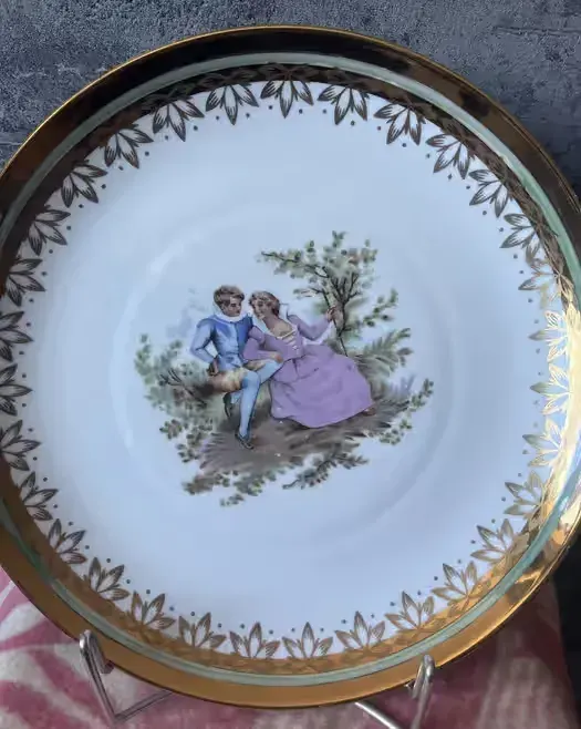 Patera porcelany Wawel — praca twórcy Wiola na Freshwall Marketplace
