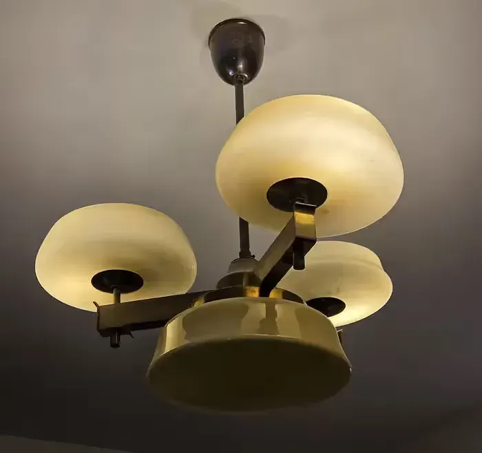 Piekna antyczna lampa — praca twórcy aleksandra na Freshwall Marketplace