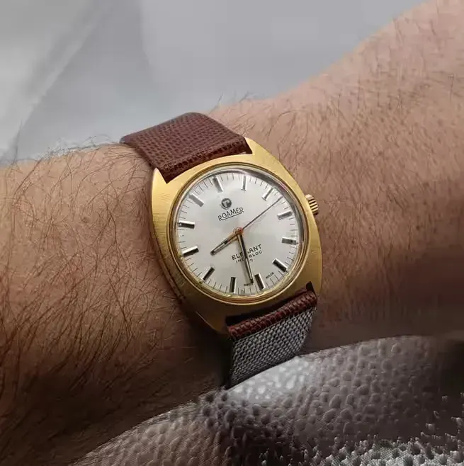 Piękny szwajcarski zegarek Roamer Elegant 17 incabloc vintage lata 70 — praca twórcy jjd na Freshwall Marketplace