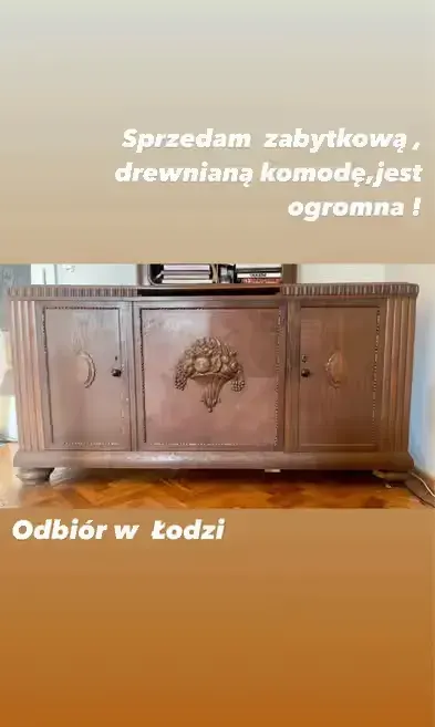 Secesyjna duża komoda drewniana zdobiona kwiatowym ornamentem — praca twórcy J.Kwiatkowski na Freshwall Marketplace