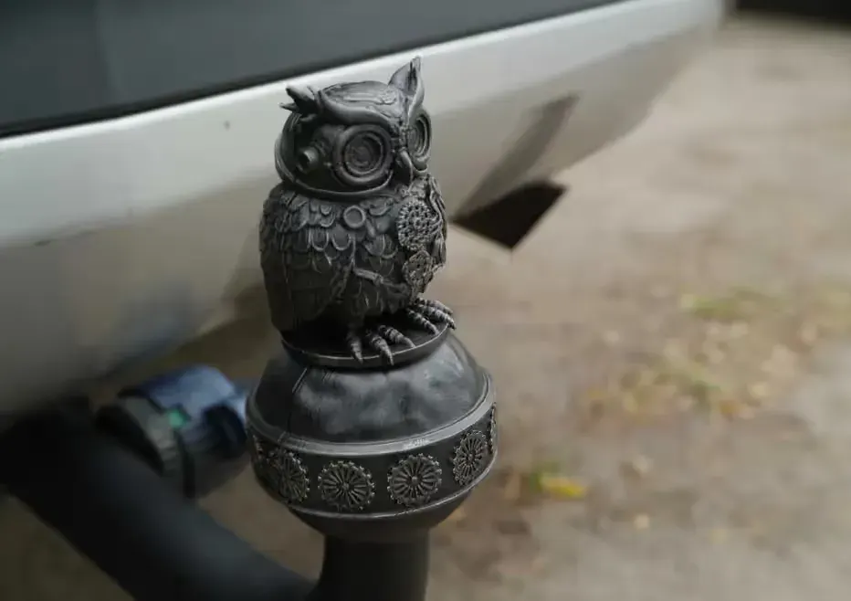 Sowa - SteamPunk - Osłona na hak holowniczy 50 mm – Zabezpieczenie przed kradzieżą — praca twórcy Bartłomiej na Freshwall Marketplace