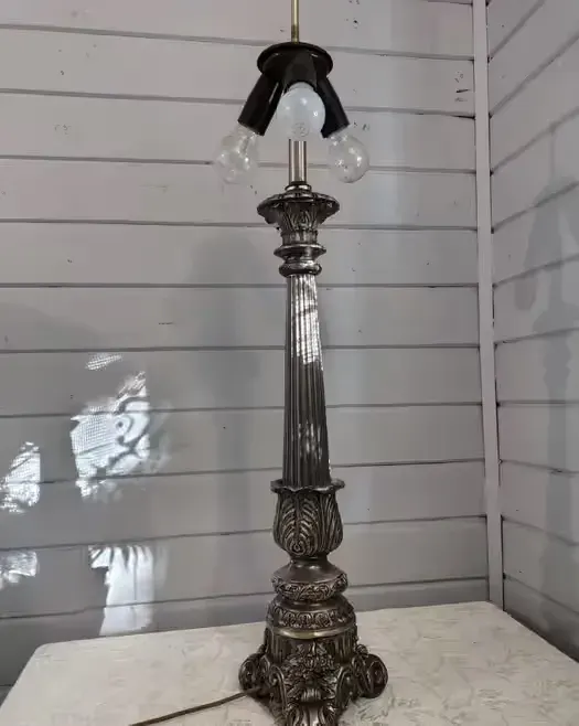 Stara lampa barokowa okazja — praca twórcy Beata na Freshwall Marketplace