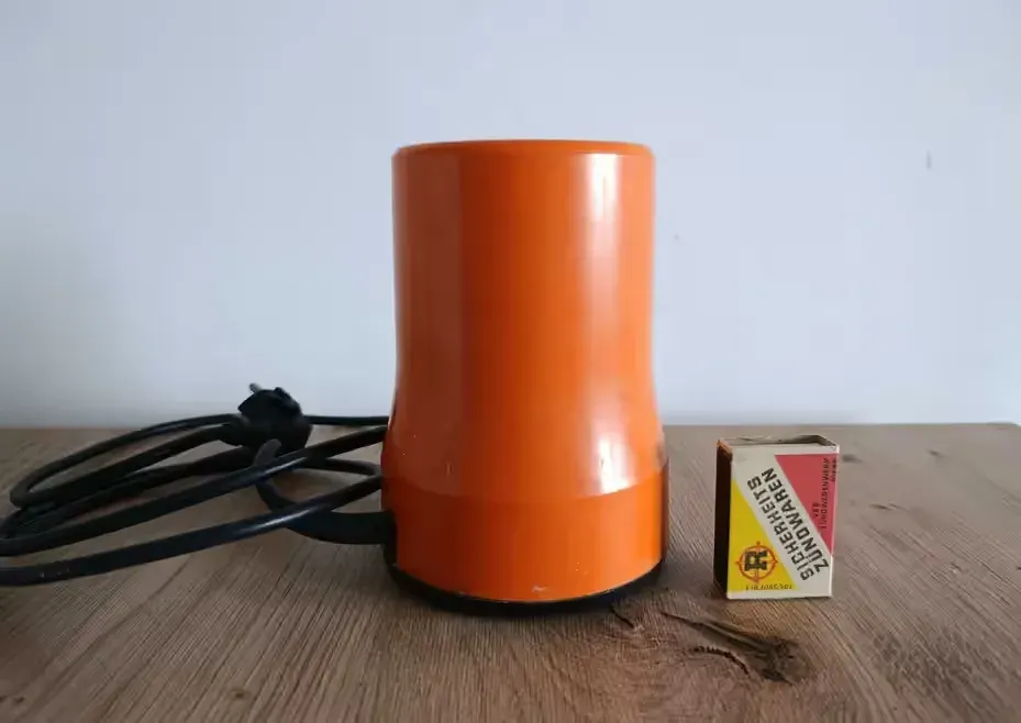 Stary podgrzewacz do mleka z czasów PRL — praca twórcy Weronika na Freshwall Marketplace