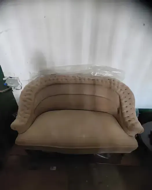 Stylowa kanapka / sofa retro – klasyczny design — praca twórcy Mariusz na Freshwall Marketplace