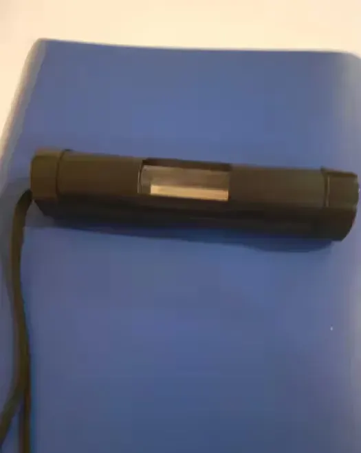 Tester mini lampa ultra fioletUdo banknotow i szukania bursztynowUV — praca twórcy Danuta na Freshwall Marketplace