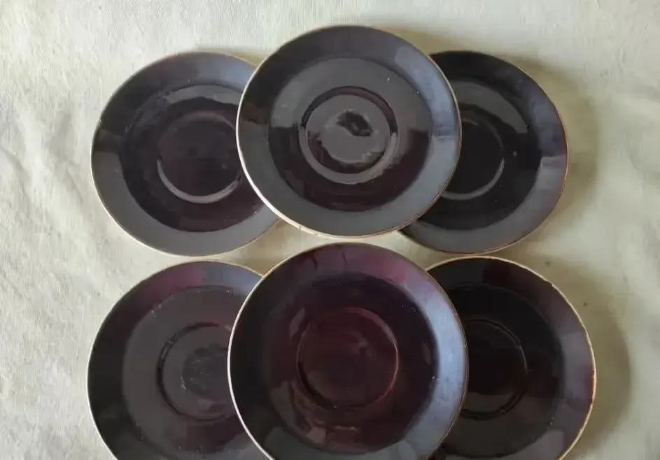 Vintage zestaw talerzy deserowych ceramika 6 sztuk okres PRL — praca twórcy Wojtek na Freshwall Marketplace