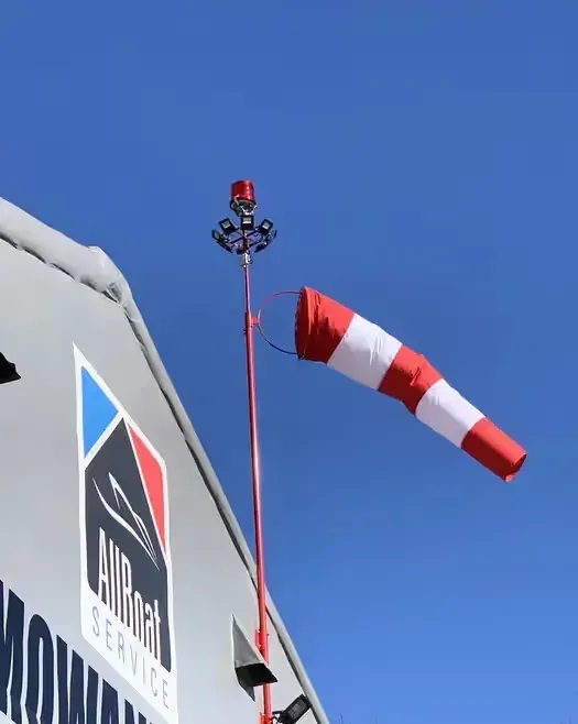 Wiatrowskaz lotniczy podświetlany wskaźnik kierunku wiatru rękaw — praca twórcy Radek na Freshwall Marketplace