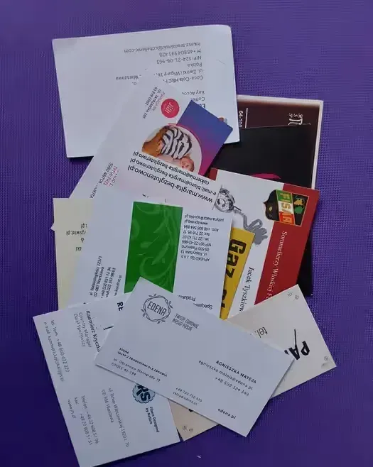 Wizytówki dla kolekcjonera — praca twórcy Luce na Freshwall Marketplace