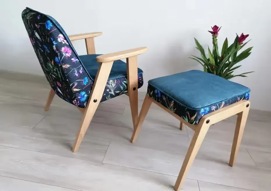 Fotel Chierowski 366 PRL retro + podnóżek różne wzory — praca twórcy Ewelina na Freshwall Marketplace