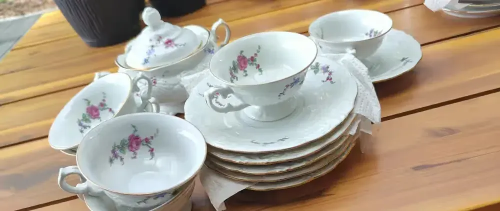 Komplet filiżanek porcelana Wałbrzych — praca twórcy Krzysztof na Freshwall Marketplace