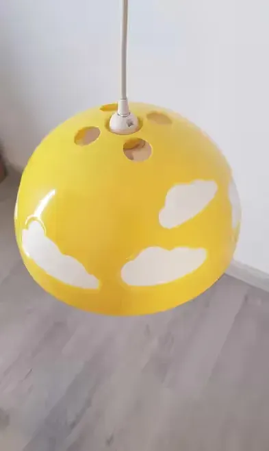 Lampa Ikea do pokoju dziecięcego żółta — praca twórcy Gosia na Freshwall Marketplace