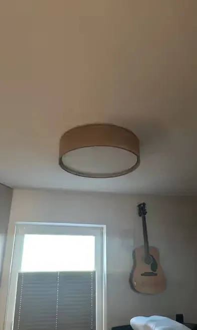 Lampa sufitowa Juta — praca twórcy Ola na Freshwall Marketplace