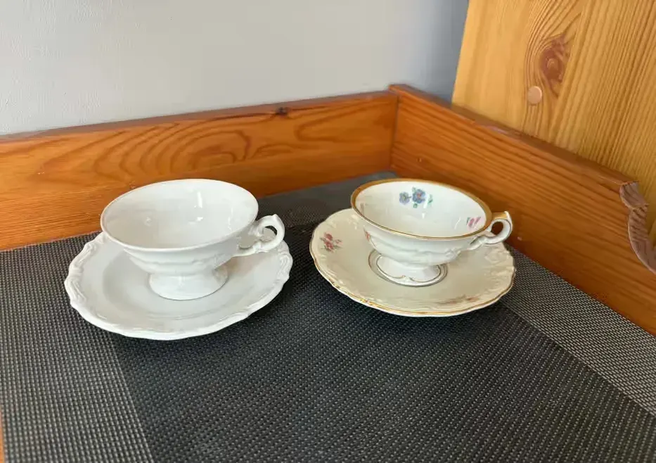 2 Filiżanki Porcelana - KPM oraz Wałbrzych — praca twórcy Krzysztof na Freshwall Marketplace