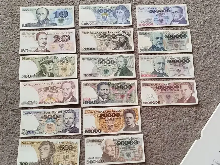 Banknoty z przed denominacji PRL — praca twórcy Krzysztof na Freshwall Marketplace