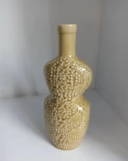 Butelka ceramiczna Mirostowice LWWG-4 wazon relief winogrona PRL sygnatura — praca twórcy marcog20sl na Freshwall Marketplace