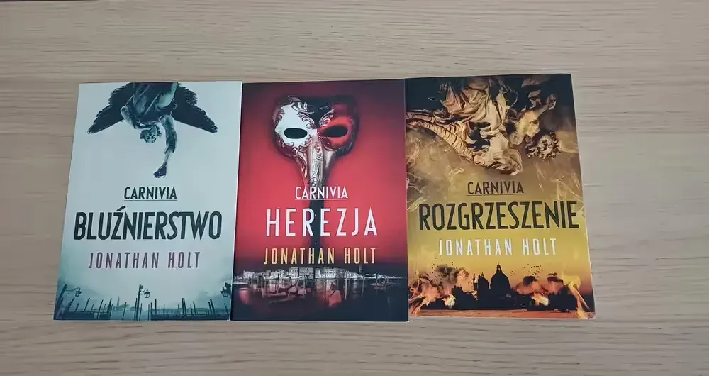 Carnivia Jonathan Holt, Bluźnierstwo, Herezja, Rozgrzeszenie — praca twórcy lightstar na Freshwall Marketplace