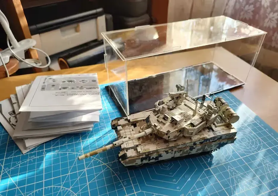 Chiński czołg VT4 A1 gotowy złożony metalowy model 260 el. 1:48 + gablota — praca twórcy Marcin Ignasiak na Freshwall Marketplace