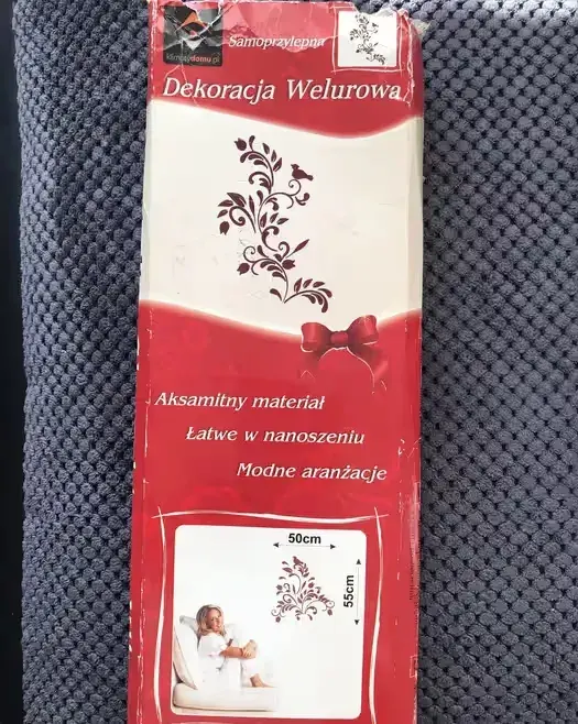 Dekoracja welurowa amarant — praca twórcy illlkill na Freshwall Marketplace