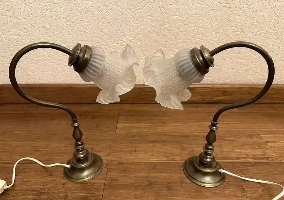 Dwie stylowe lampki nocne mosiężne — praca twórcy Maciej na Freshwall Marketplace