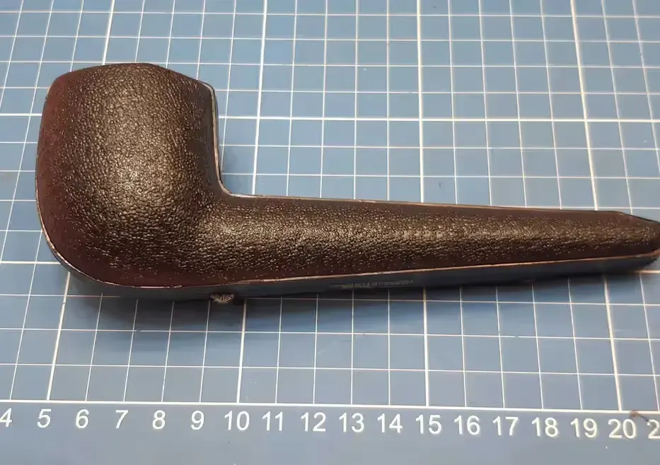 etui futerał twardy fajki do palenia tytoniu URMEERSCHAUM — praca twórcy MAREK na Freshwall Marketplace