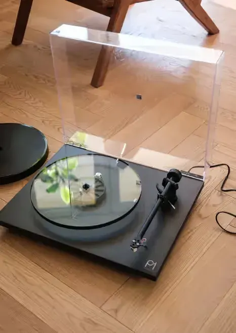 Gramofon Rega Planar 1 P1 ULEPSZONY! Talerz szklany. — praca twórcy Maciej na Freshwall Marketplace