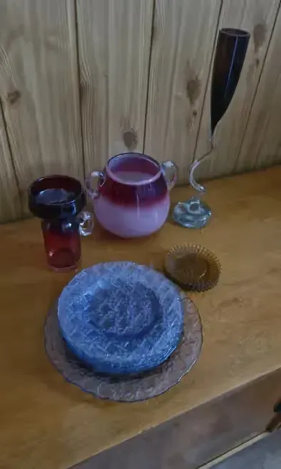Huta Szkła Gospodarczego Ząbkowice Talerze prl/szkło prl/porcelana prl — praca twórcy Stare ale Jare na Freshwall Marketplace