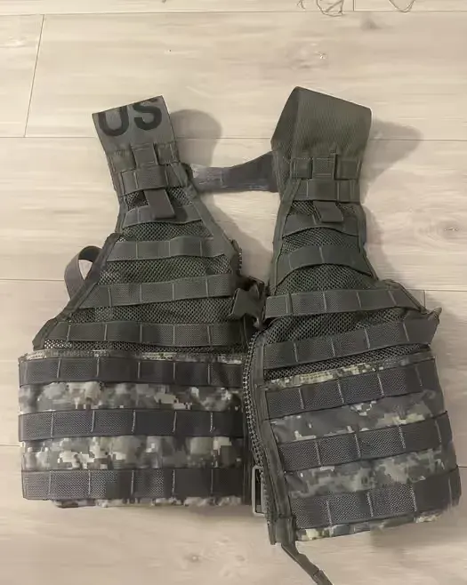 Kamizelka taktyczna MOLL US Army — praca twórcy Martyna na Freshwall Marketplace
