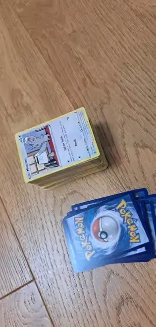 Karty pokemon 200szt starsze wersje bez powtórek oryginalne — praca twórcy Paweł na Freshwall Marketplace