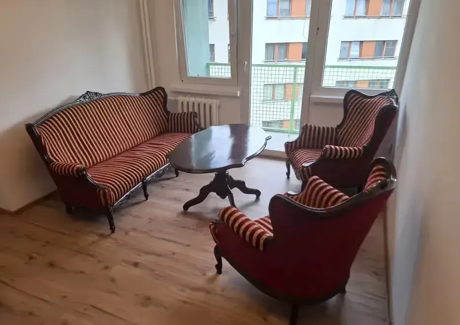 Komplet wypoczynkowy sofa, 2 fotele i stolik Ludwik Filip — praca twórcy Agnieszka na Freshwall Marketplace